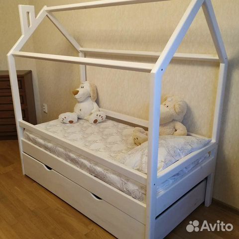 Кровать-домик