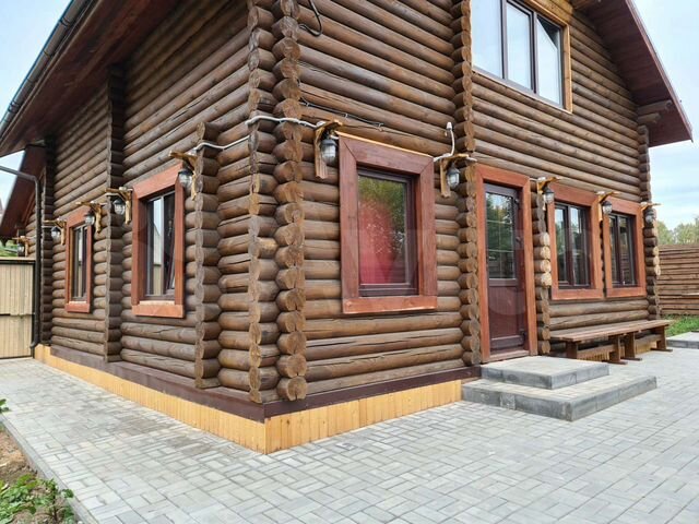 Дом 160 м² на участке 4 сот.