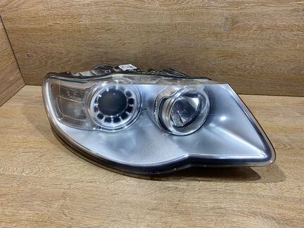 Фара передняя правая Volkswagen Touareg рестайлинг