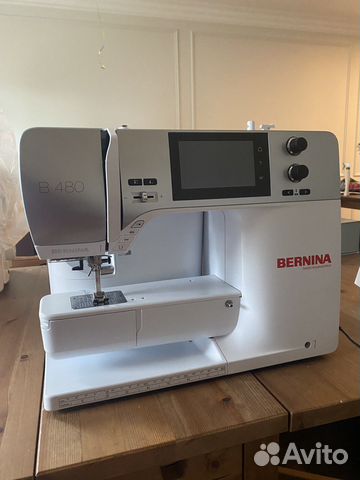 Прекрасная швейная машина Bernina b480