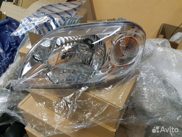 Фара левая Chevrolet Aveo T 250