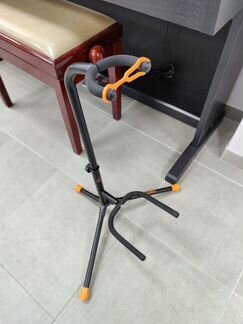 Ortega OGS-1BK Стойка для гитары, черная / оранжев