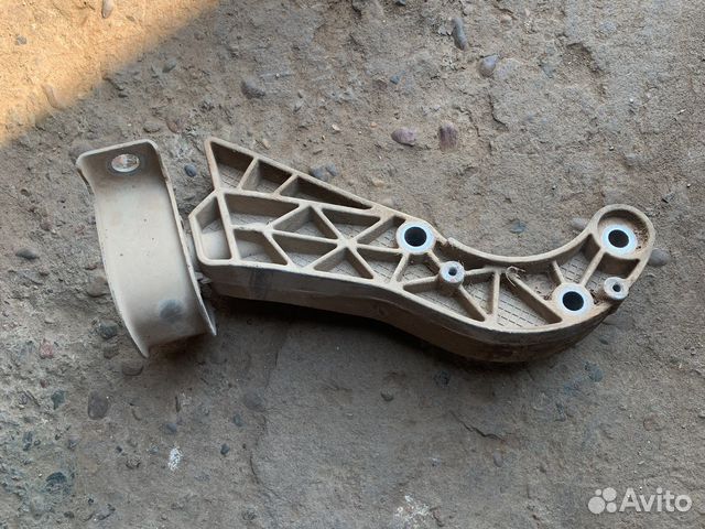 Кронштейн МКПП задний лада гранта