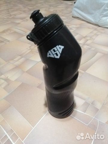 Спортивная бутылка