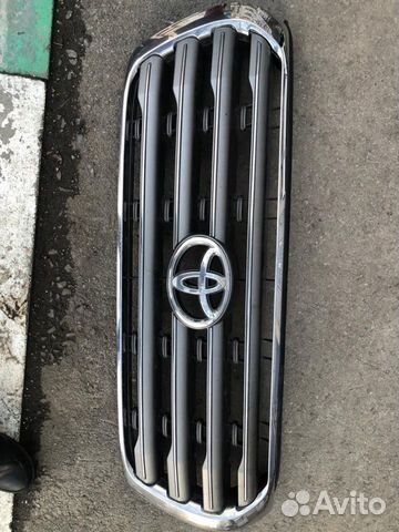 Решетка радиатора toyota land cruiser 200