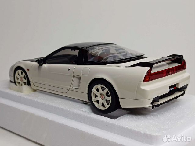 Honda NSX-R (NA2) - 2019 Autoart 1:18