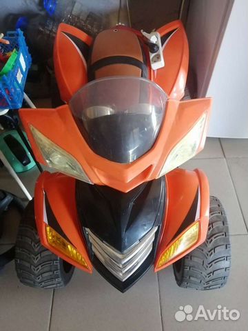 Детский квадроцикл на аккумуляторе