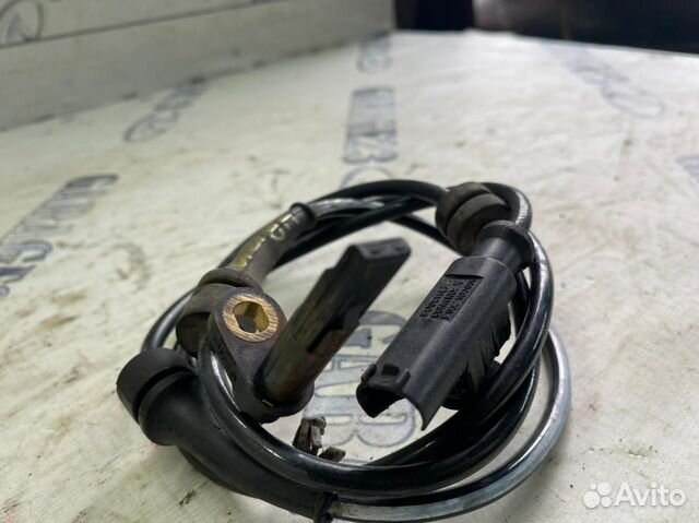 Датчик abs nissan tiida