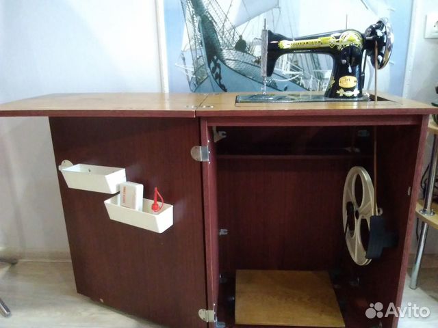 Швейная машина ножная