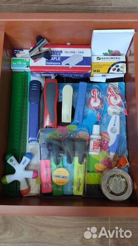 Канцтовары: степлеры, скобы, маркеры