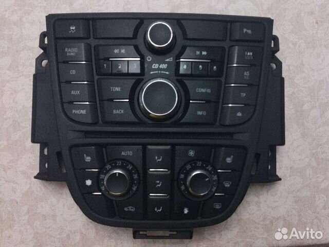 Блок управления магнитолой климатом Опель Астра J