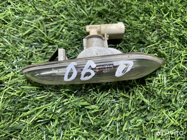 Повторитель в крыло BMW E90