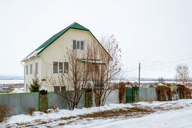 Дом 262,3 м² на участке 10,4 сот.