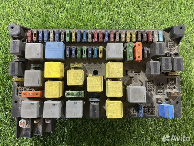 Блок предохранителей передний Mercedes W163