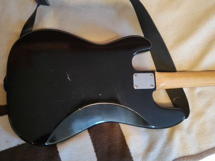 Бас-гитара Holly Precision