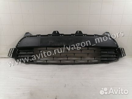 Решетка бампера передняя Kia Rio 4 седан 2017-2020