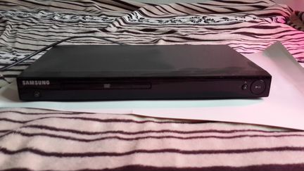 DVD-плеер samsung + Диски в подарок