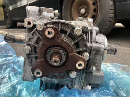 Угловой редуктор (раздатка) коробки dsg7,dq500