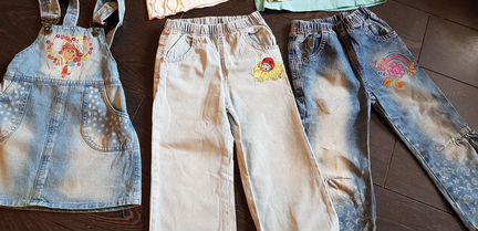 Пакетом Джинсы и футболки на девочку 98 см