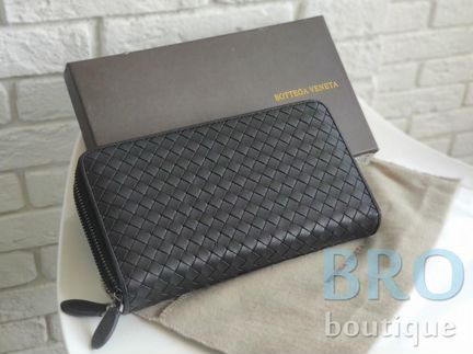 Мужской кожаный кошелек Bottega Veneta