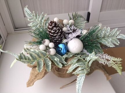 Букет новогодний, подарок, новогодняя композиция