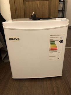 Малыш Минихолодильник Bravo