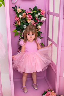 Праздничное платье для девочки 104-110