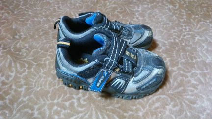 Кроссовки Skechers оригинал с огоньками