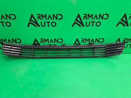 Решетка бампера передняя Toyota Camry V50