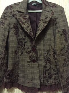 Костюм женский