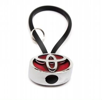 Автомобильный брелок Toyota каучук