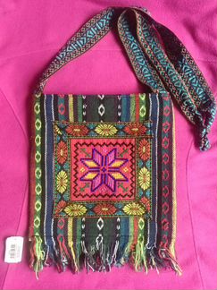 Яркие этнические сумки