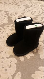 UGG новые р-р 9 (26)