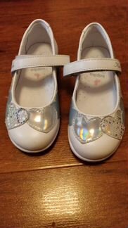 Туфли для девочки 25 размер новые