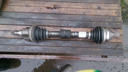 Привод левый 1,4 - 1,6 механика оригинал Фокус 2