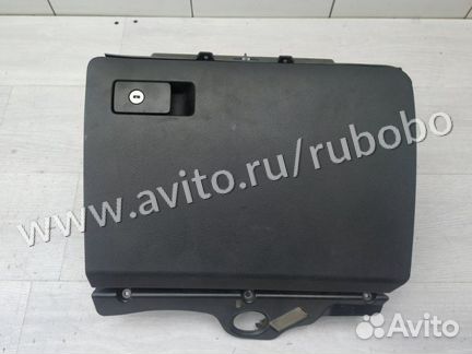 Бардачок Vw Passat B6 BVY 2006