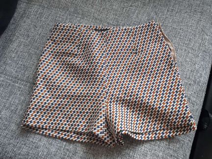 Шорты Zara