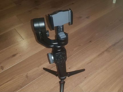 Стабилизатор для съемки zhiyun smooth 4