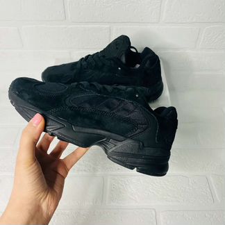 Кроссовки Adidas Yung