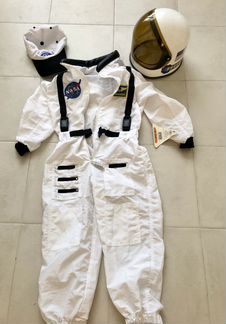 Новогодний костюм космонавта