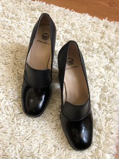 Новые туфли Эконика