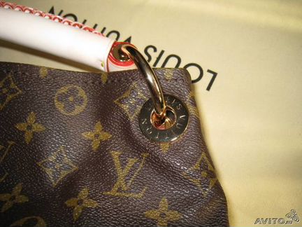 Cумка Louis Vuitton