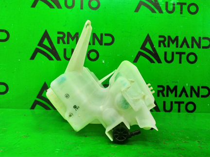 Бачок омывателя Toyota Camry V70 2018