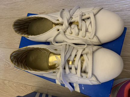 Кроссовки Adidas и New Balance 997