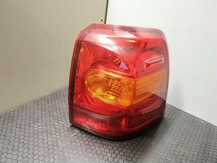 Фонарь задний наружный правый Ленд Крузер 200 С
