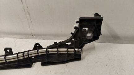 Кронштейн передней панели Mercedes C класс W205