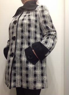 Клетчатое полупальтo