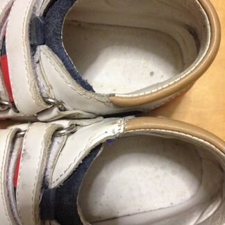 Ботинки высокие и с твёрдой пяткой