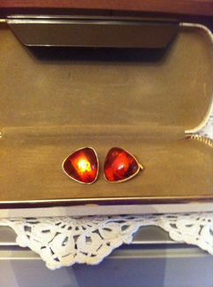 Продаю янтарные запонки. Винтаж