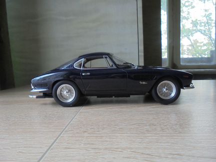 1:18 Ferrari 250 GT Berlinetta Passo Corto Lusso